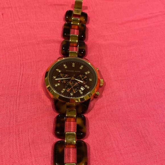 Ladies Michael Kors watch - Picture 1 of 7